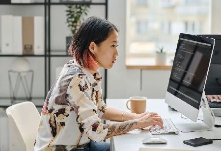 China Introduces AI Micro-Majors to Drive Employment Growth