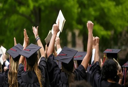 UAE Launches Automatic Degree Recognition for Graduates