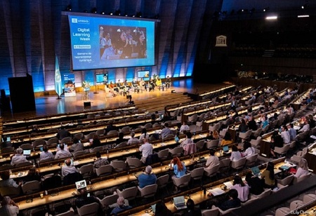 The first edition of UNESCO's Digital Learning Week investigates cutting-edge educational technologies