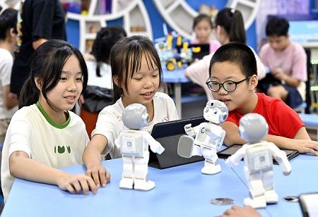 China to Introduce Mandatory AI Education in Schools by 2025