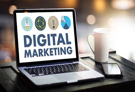 upGrad and Social Panga Team Up for Digital Marketing Course